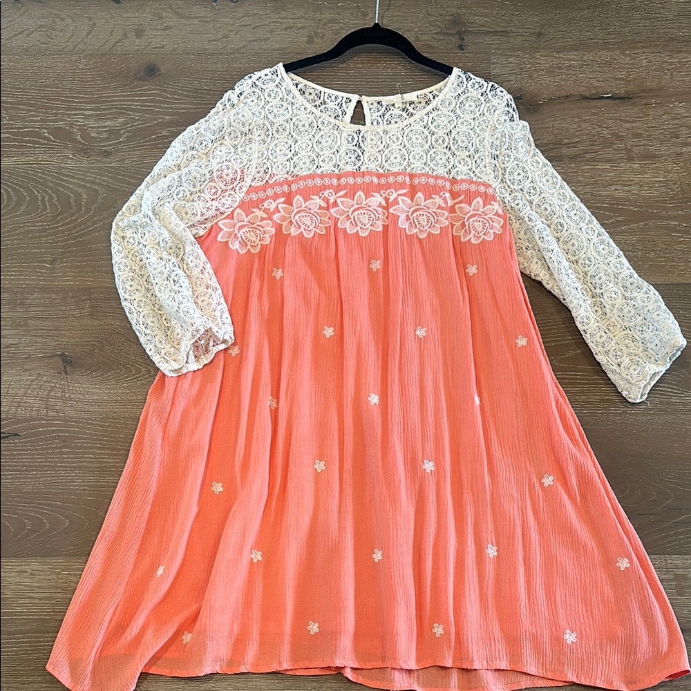 Entro White and Peach Bishop Sleeve Sundress